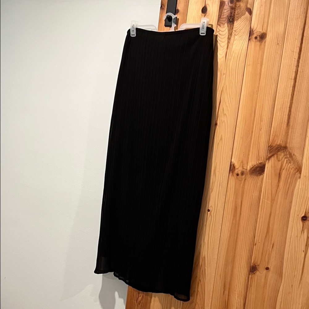 Cachet Black Pleated Maxi Skirt